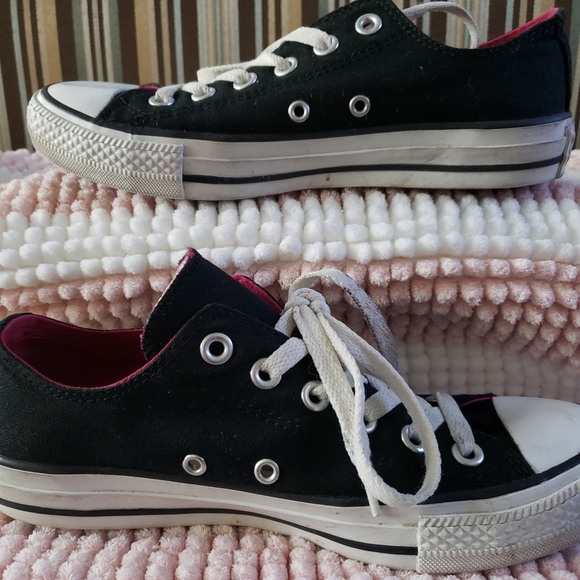 EUC CTAS low top kicks with double tongue pink lining (5M / 7W) - Picture 7 of 7